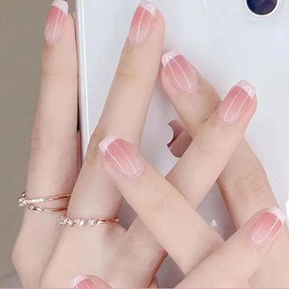 Aesthetic French Tip Short Square False Nail