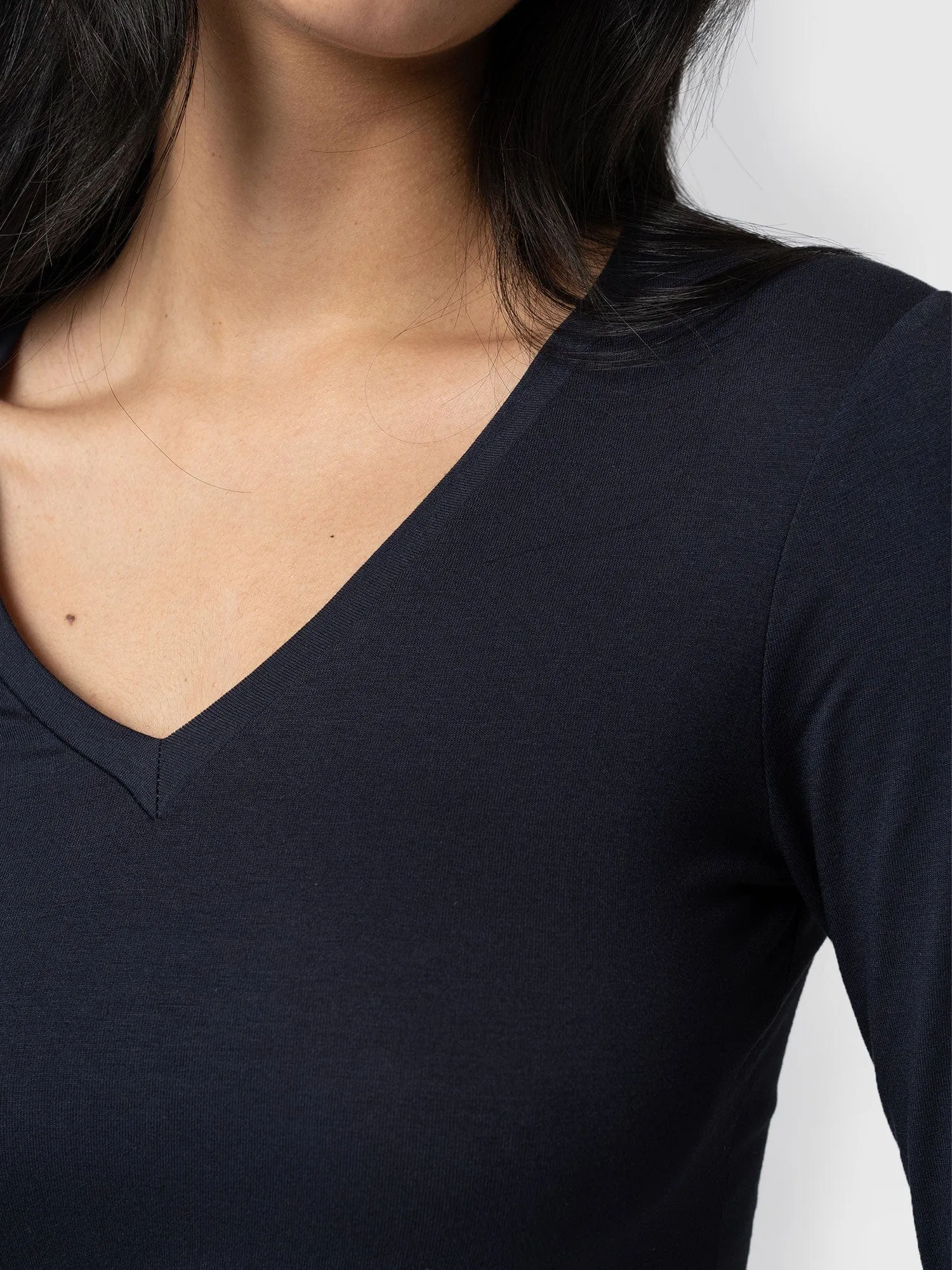 Austen V Neck Tee - Navy