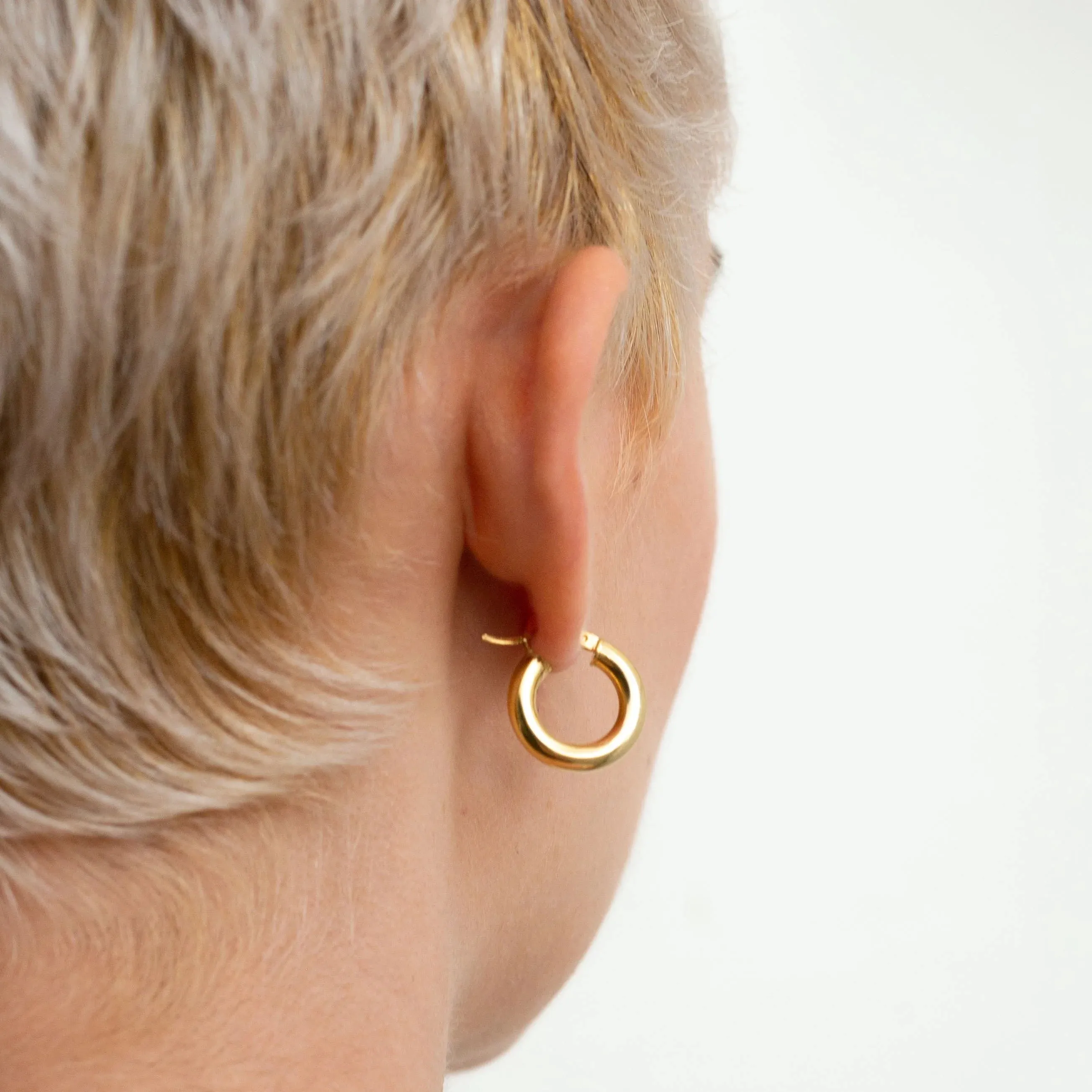 Chunky, Shiny Hoop Earrings - Small Gold