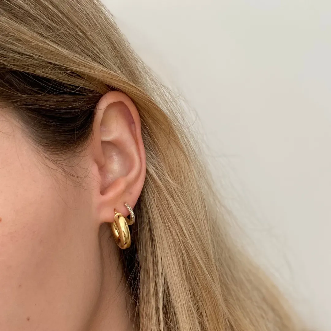 Chunky, Shiny Hoop Earrings - Small Gold