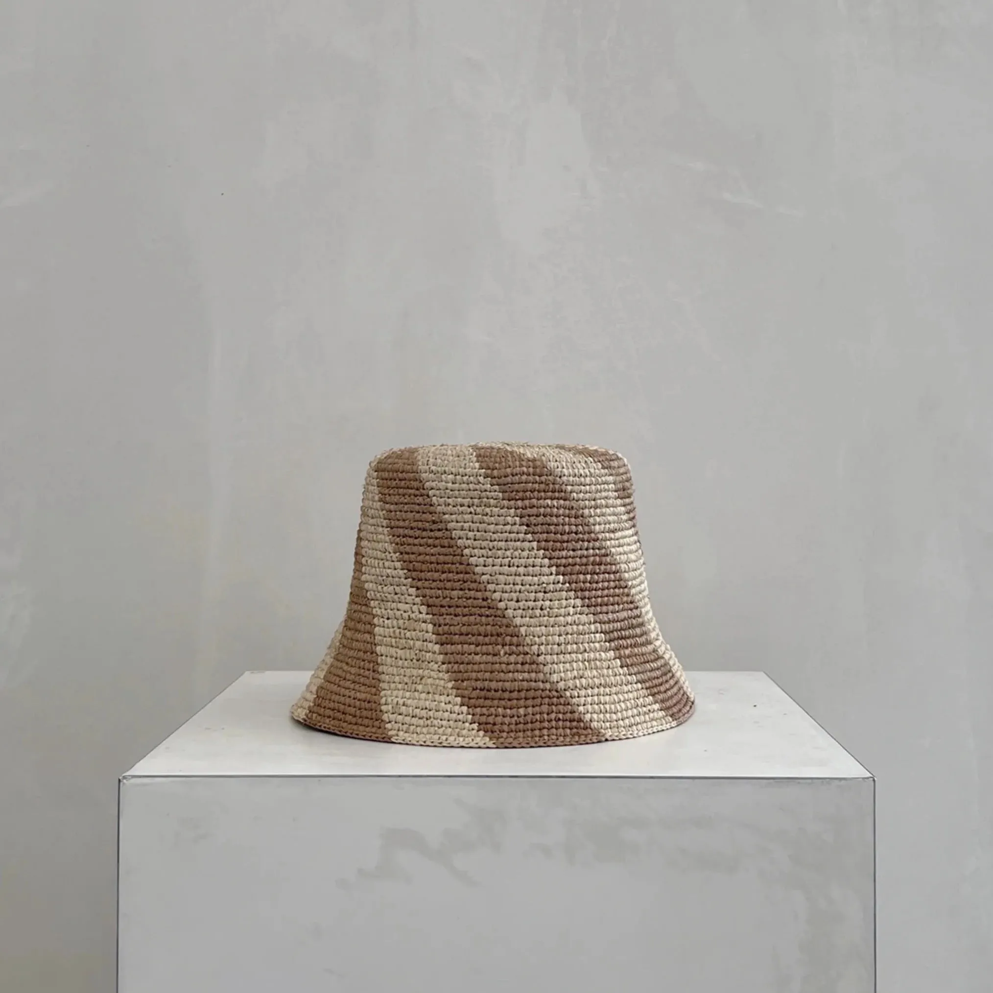 Cyla Bucket Hat, Bronze/Natural