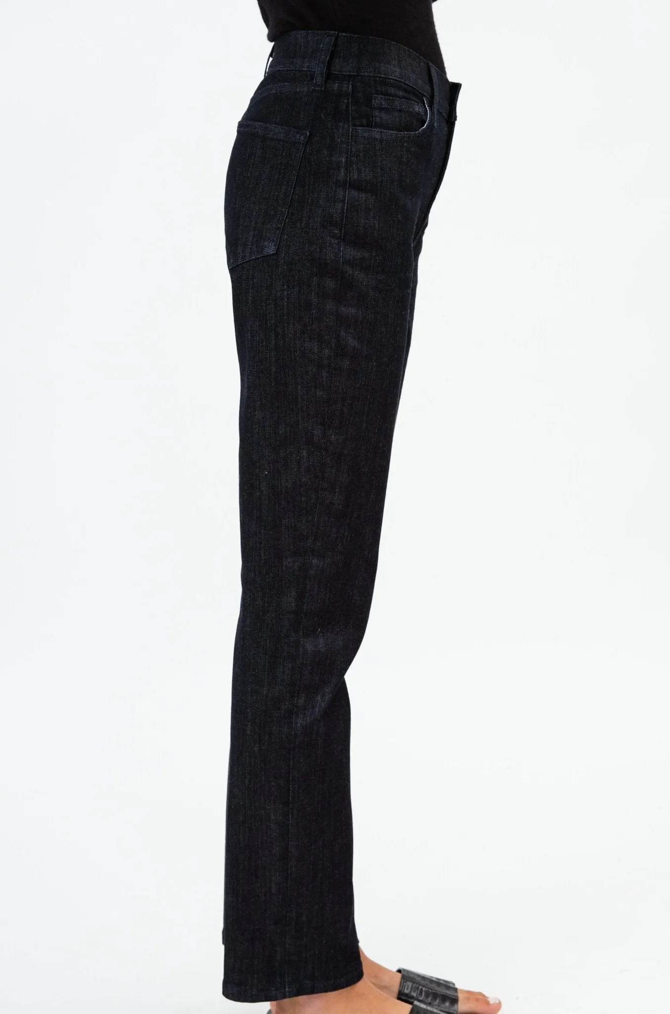 HIGH-RISE FIVE POCKET STRAIGHT LEG IN DARK WASH DENIM STRETCH