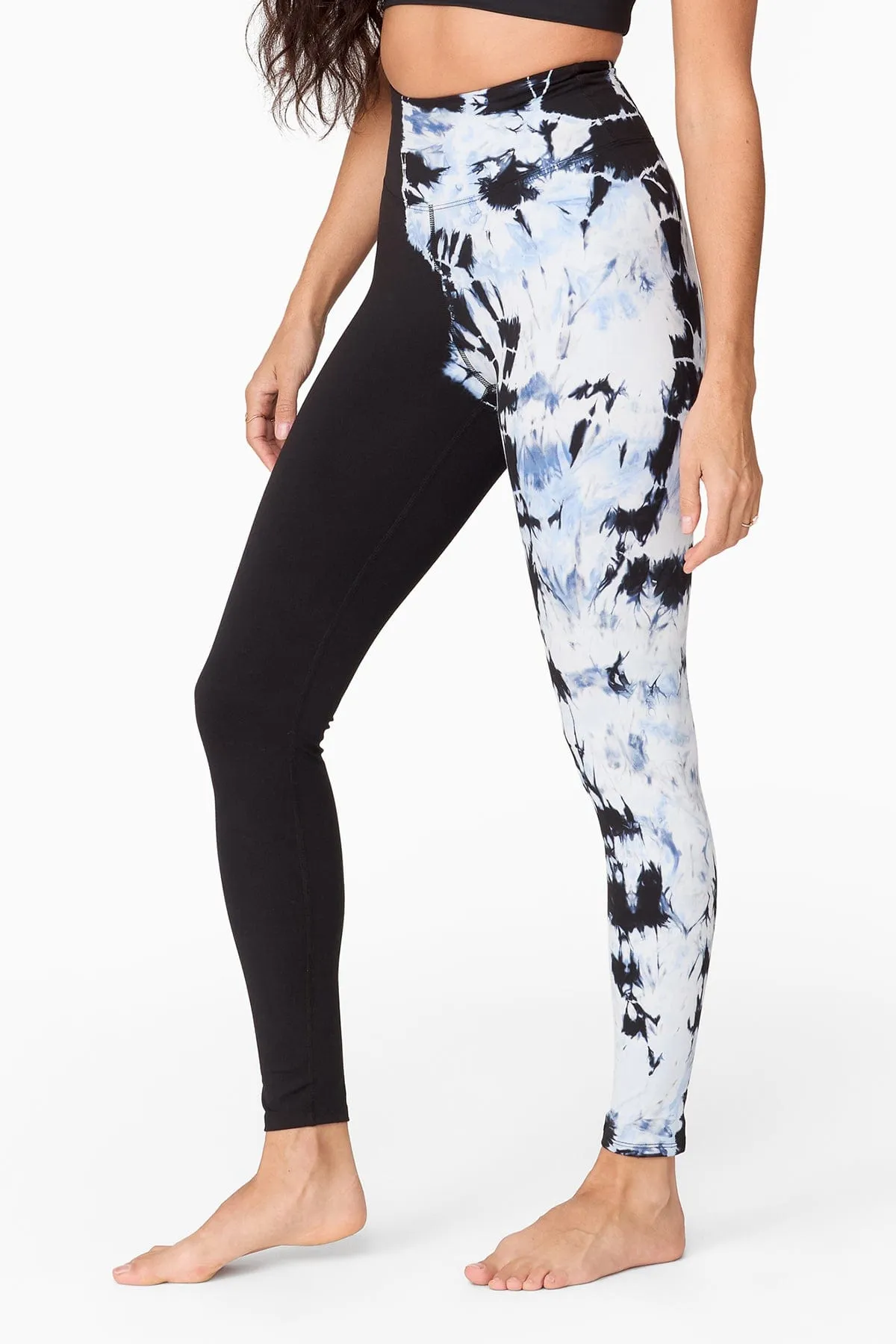 Maxwell Legging in White   Black